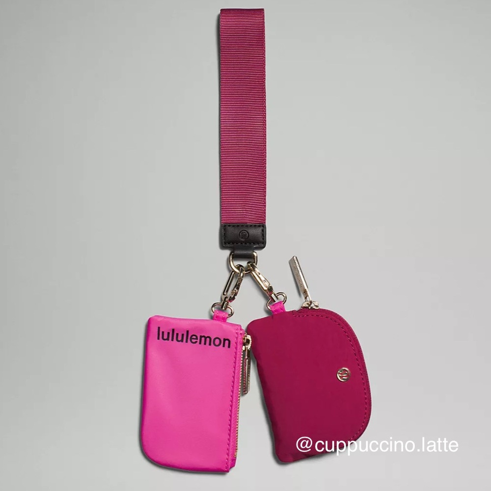 ❤️NWT💗Lululemon Athletica Dual Pouch Wristlet in Pink Sonic/Pomegranate/Black - Picture 7 of 10